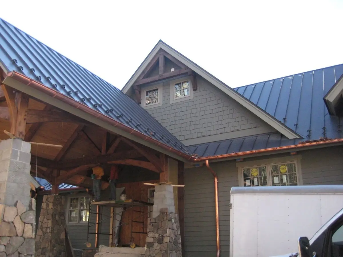 Craftsman Roofing team delivering quality roofing work in Timber Creek Square